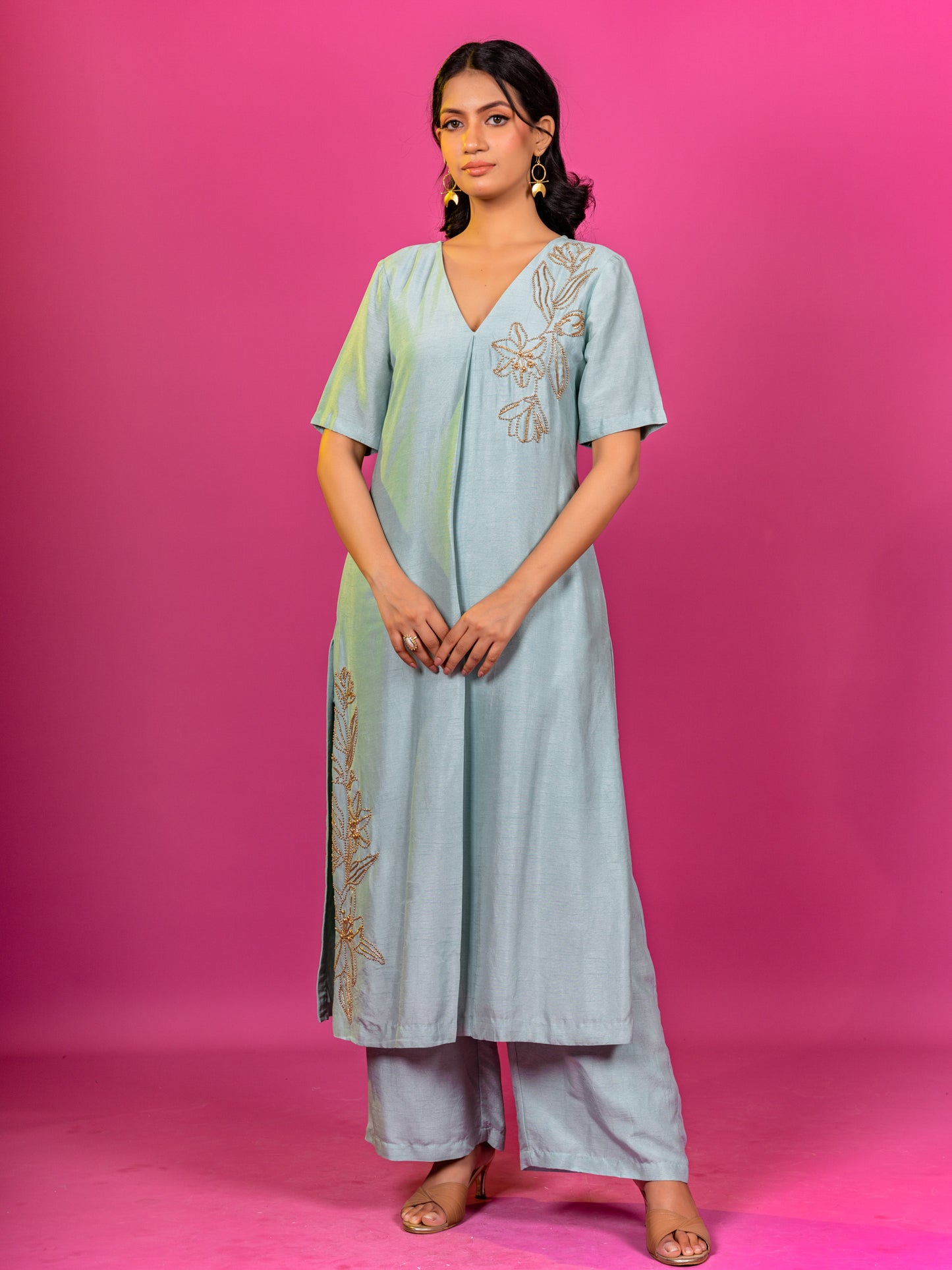 SKEY BLUE HAND EMBROIDERED KURTA CO-ORD SET (SET OF 2)