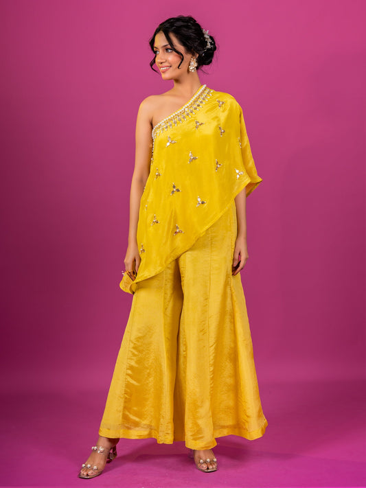 PINK MUSLIN HAND EMBROIDERED ASYMMETRIC KURTA CO-ORD SET (SET OF 2)